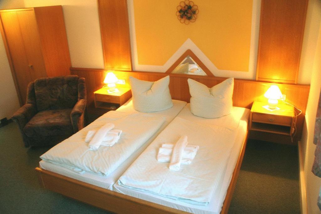 Hotel Asterra Saalfeld Saale Room photo